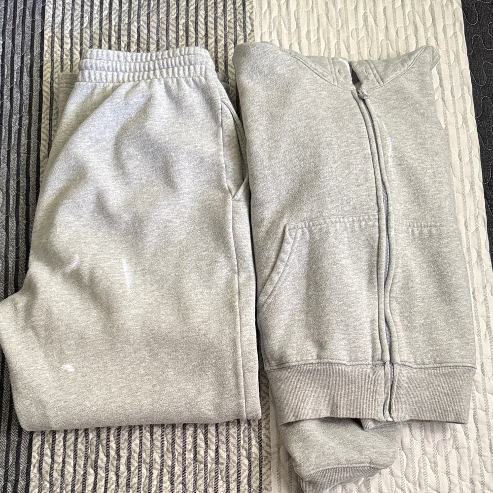 Aritzia Sweatfleece Set